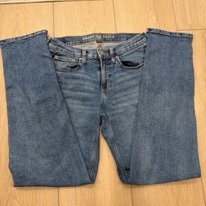 American Eagle Women’s 90s Straight Leg Jeans